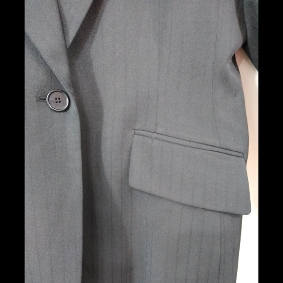Ann Klein Black Pinstripe Blazer Size 14 - Picture 4 of 6